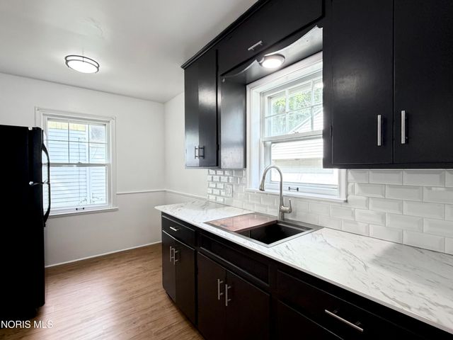 1204 Hawk Street, Toledo, OH 43612