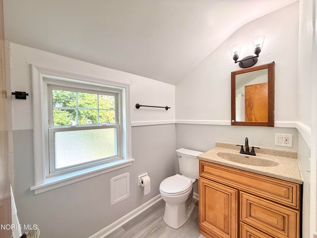 1204 Hawk Street, Toledo, OH 43612