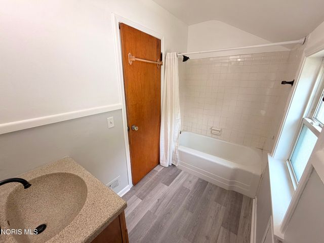 1204 Hawk Street, Toledo, OH 43612