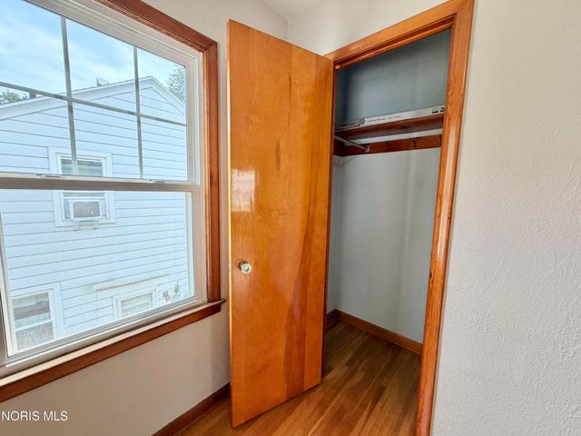 1204 Hawk Street, Toledo, OH 43612