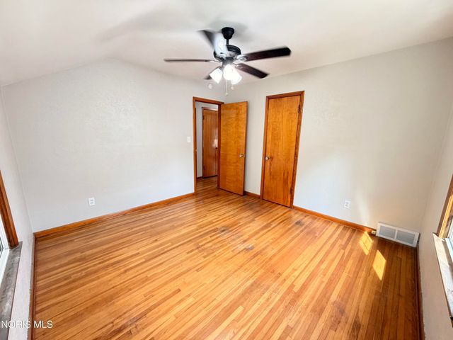 1204 Hawk Street, Toledo, OH 43612