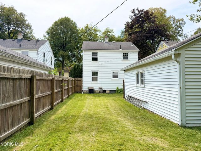 1204 Hawk Street, Toledo, OH 43612