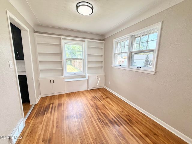1204 Hawk Street, Toledo, OH 43612