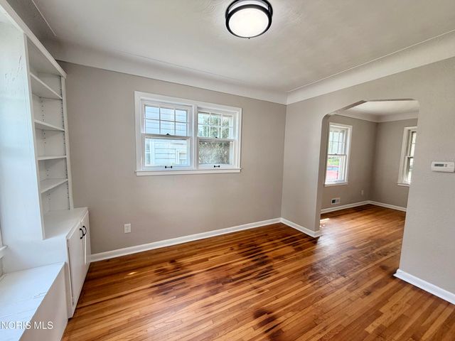 1204 Hawk Street, Toledo, OH 43612