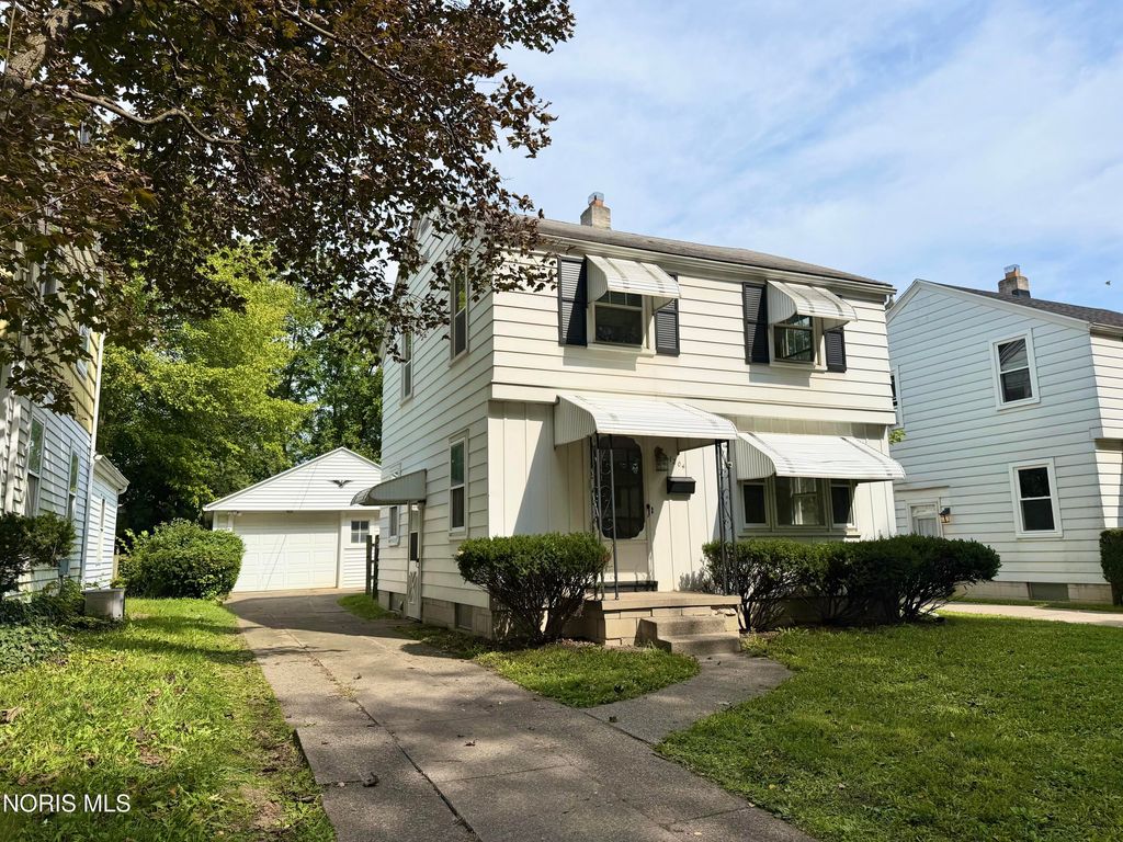 1204 Hawk Street, Toledo, OH 43612