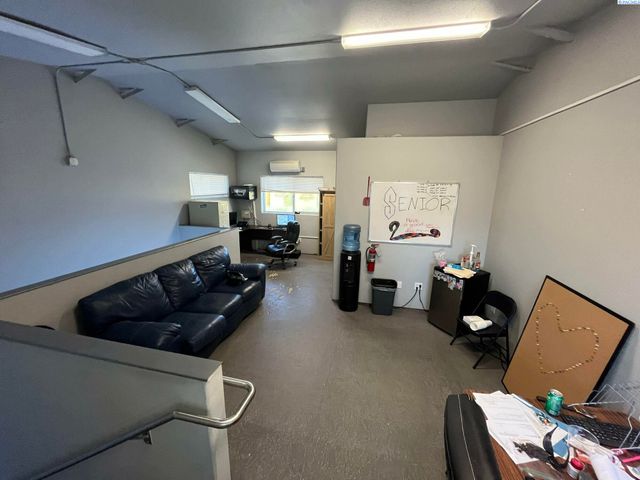 1585 Dale Ave, Benton City, WA 99320