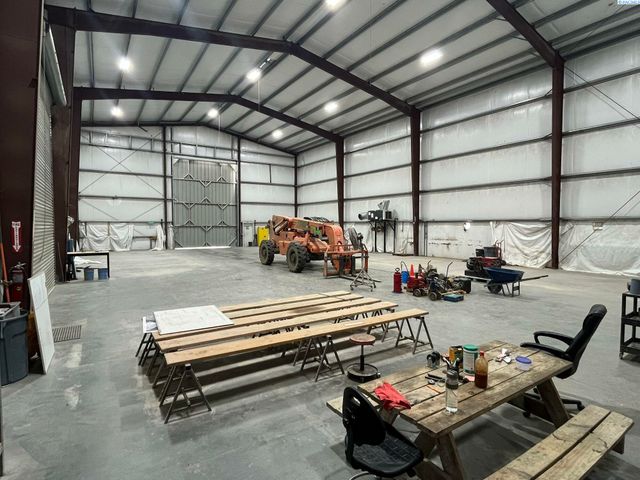 1585 Dale Ave, Benton City, WA 99320