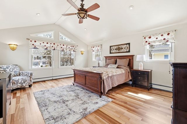 9 Chester Ave, Woburn, MA 01801