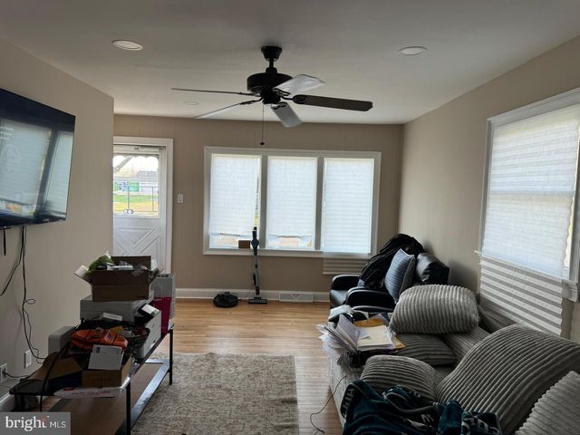 2006 A AVE, Atco, NJ 08004