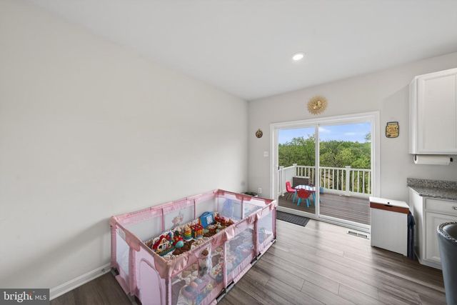 41 EXTROVERT DR, Charles Town, WV 25414
