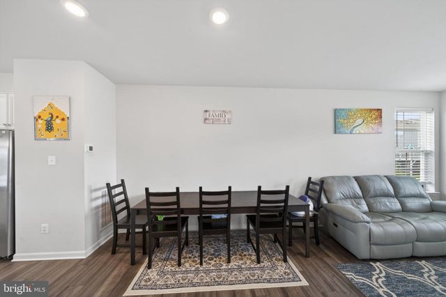 41 EXTROVERT DR, Charles Town, WV 25414
