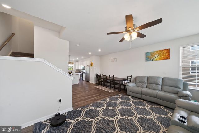 41 EXTROVERT DR, Charles Town, WV 25414