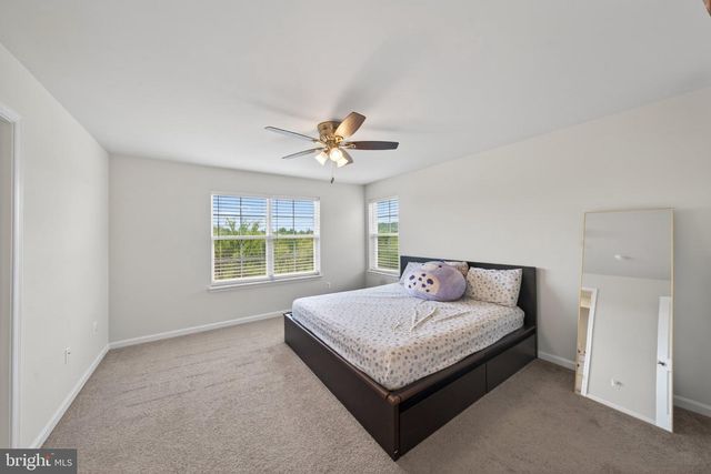 41 EXTROVERT DR, Charles Town, WV 25414