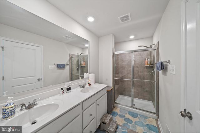 41 EXTROVERT DR, Charles Town, WV 25414