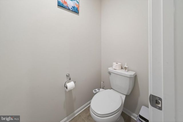 41 EXTROVERT DR, Charles Town, WV 25414