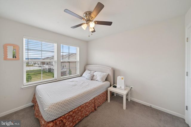41 EXTROVERT DR, Charles Town, WV 25414