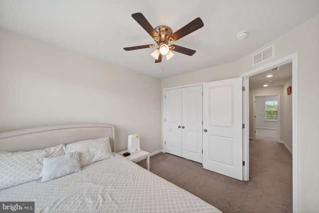 41 EXTROVERT DR, Charles Town, WV 25414
