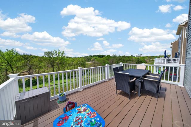 41 EXTROVERT DR, Charles Town, WV 25414
