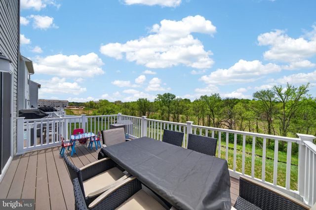 41 EXTROVERT DR, Charles Town, WV 25414