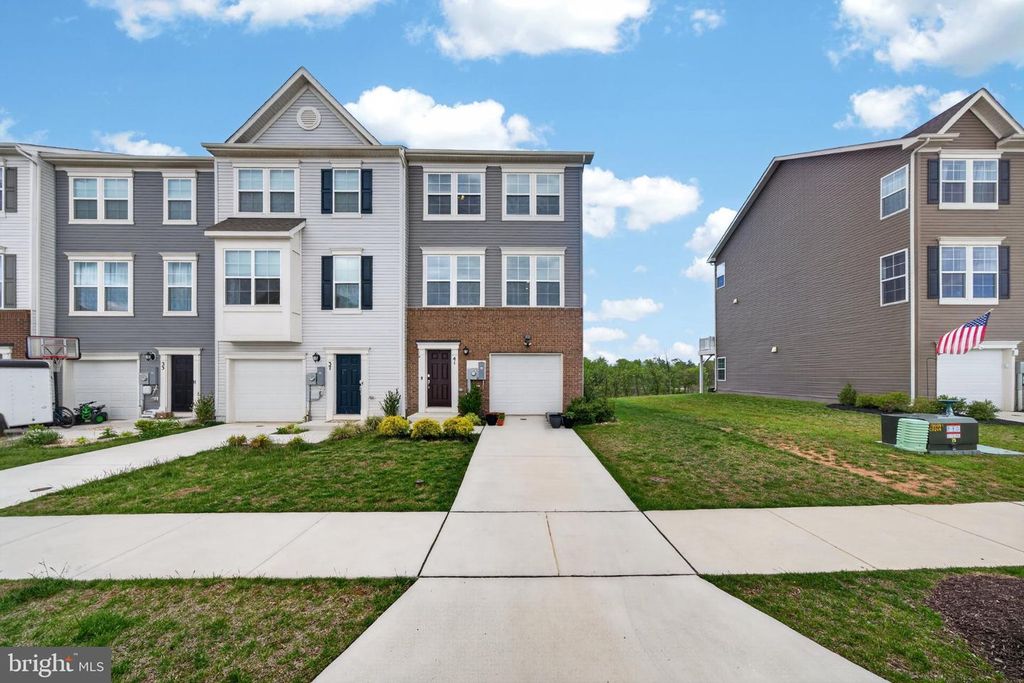 41 EXTROVERT DR, Charles Town, WV 25414
