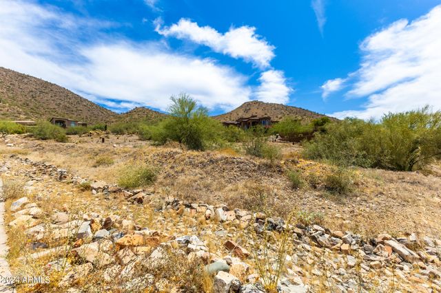 11706 E DREYFUS Avenue 135, Scottsdale, AZ 85259