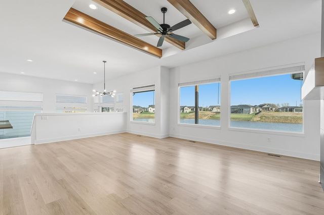 9650 N Wilkinson St, Maize, KS 67101