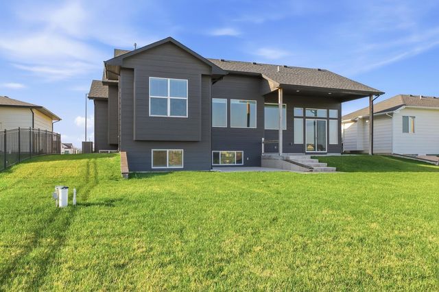 9650 N Wilkinson St, Maize, KS 67101