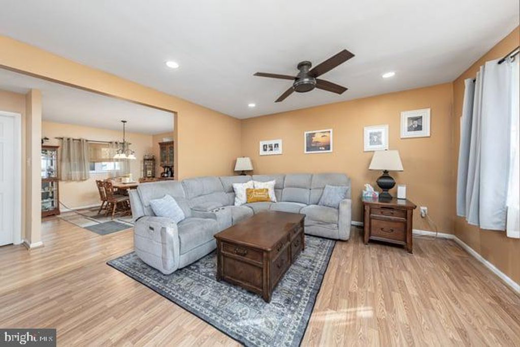 21 SAINT MORITZ DR, SICKLERVILLE, NJ 08081 — photo 5