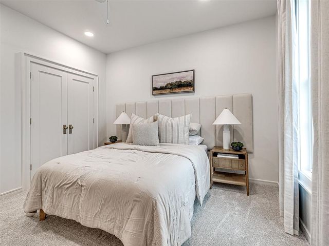 62 Hill Street, Carlton Landing, OK 74432