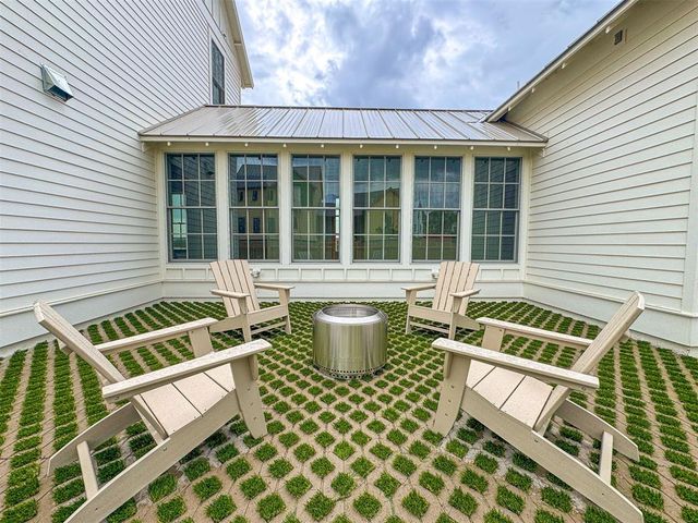 62 Hill Street, Carlton Landing, OK 74432