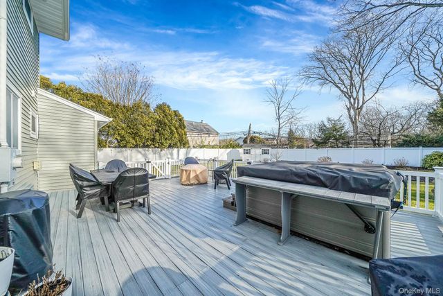 263 Keswick Drive, East Islip, NY 11730