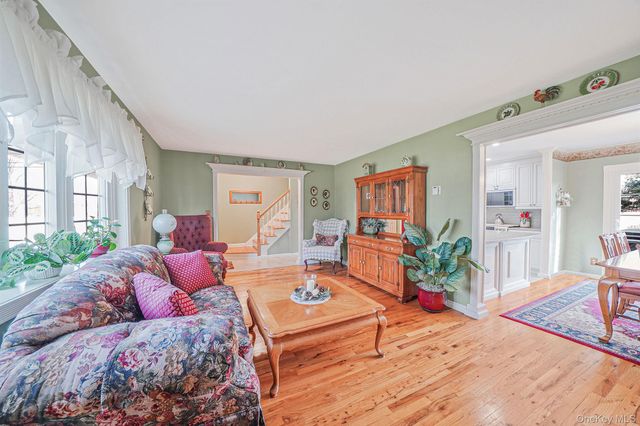 263 Keswick Drive, East Islip, NY 11730