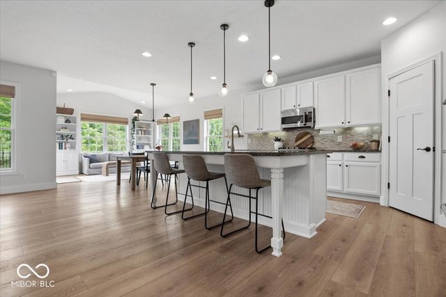 5115 Sweetwater Drive, Noblesville, IN 46062