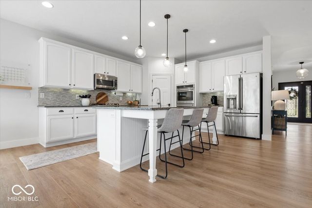 5115 Sweetwater Drive, Noblesville, IN 46062