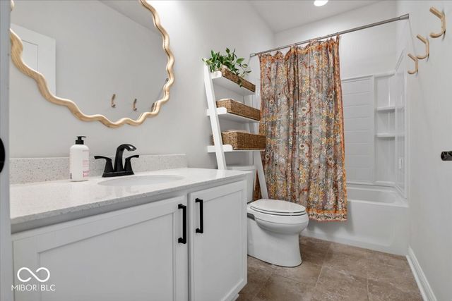 5115 Sweetwater Drive, Noblesville, IN 46062