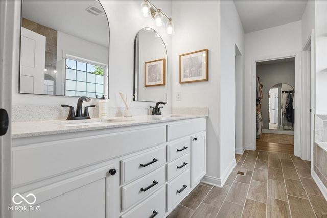 5115 Sweetwater Drive, Noblesville, IN 46062