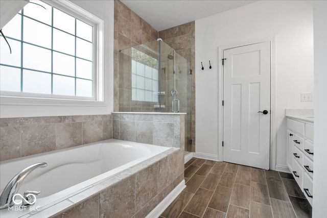 5115 Sweetwater Drive, Noblesville, IN 46062