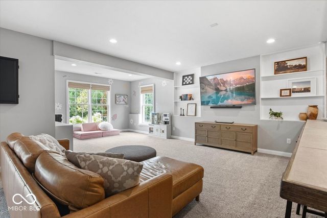 5115 Sweetwater Drive, Noblesville, IN 46062
