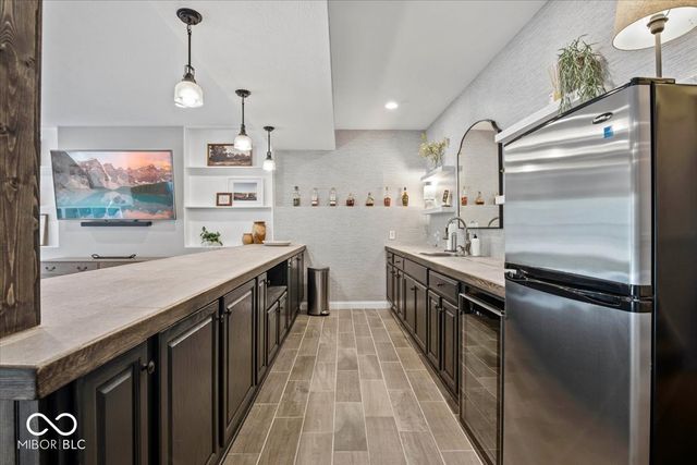 5115 Sweetwater Drive, Noblesville, IN 46062