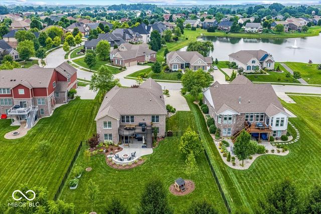 5115 Sweetwater Drive, Noblesville, IN 46062