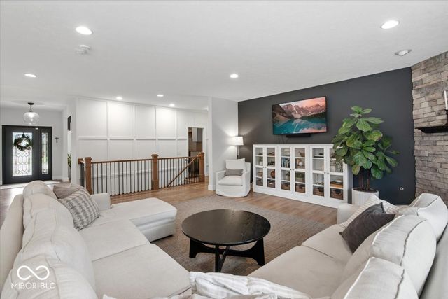 5115 Sweetwater Drive, Noblesville, IN 46062