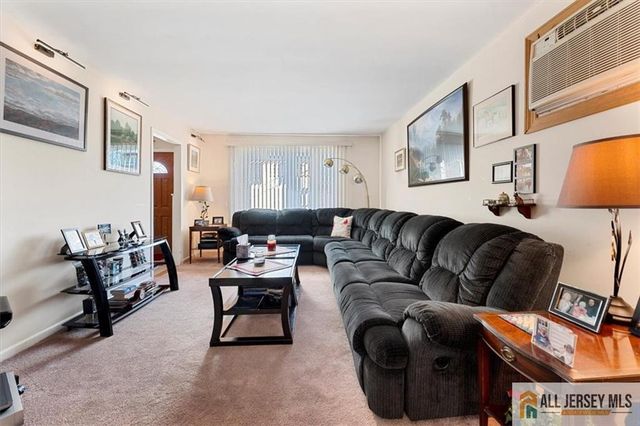45 Homer Place, Metuchen, NJ 08840