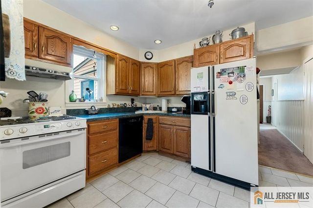 45 Homer Place, Metuchen, NJ 08840
