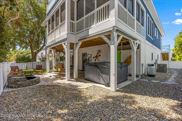 114 Heather Lane, Kure Beach, NC 28449