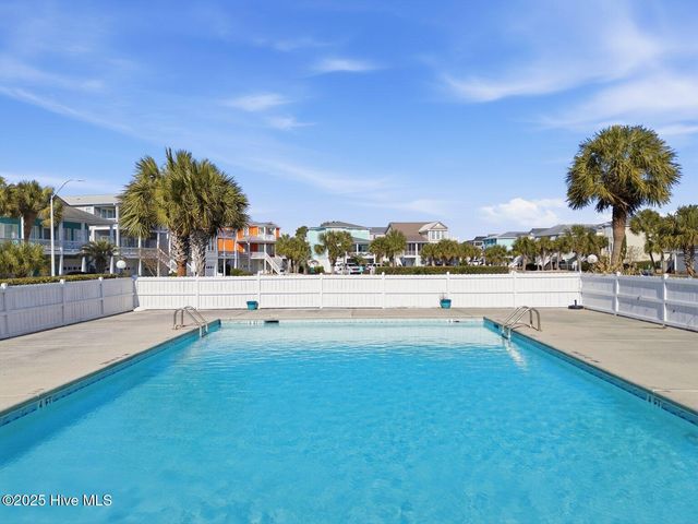 114 Heather Lane, Kure Beach, NC 28449