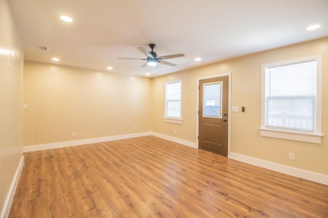 1030 S 16th Street, Slaton, TX 79364