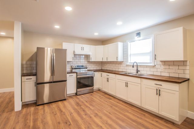 1030 S 16th Street, Slaton, TX 79364