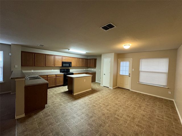 4642 Elm Point Drive, Balch Springs, TX 75180