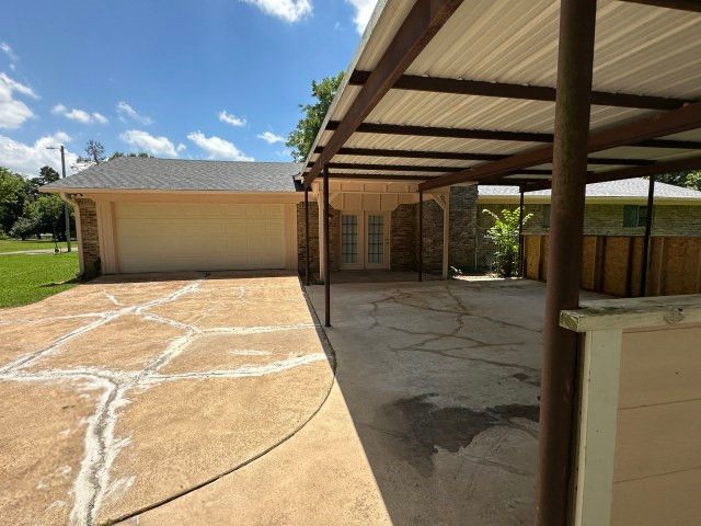 120 W Deport Street, Detroit, TX 75436