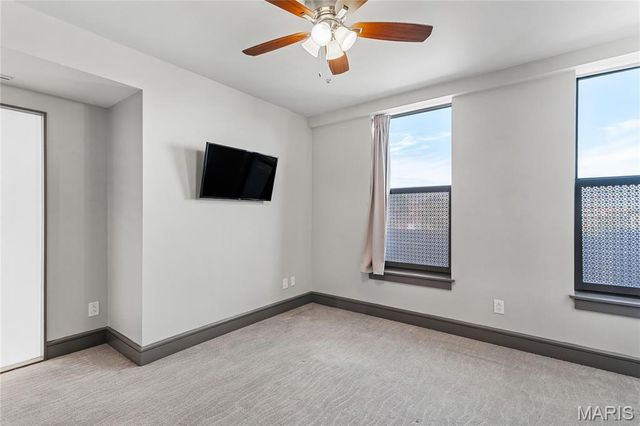 3608 Gravois Avenue 3W, St Louis, MO 63116